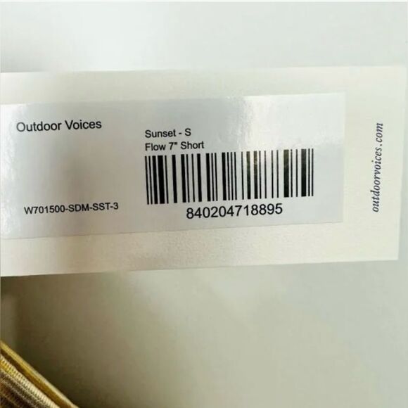 🪷 Outdoor Voices 🪷 Flow 7” short 🪷Sunset 🪷 Small NWT - Picture 6 of 6